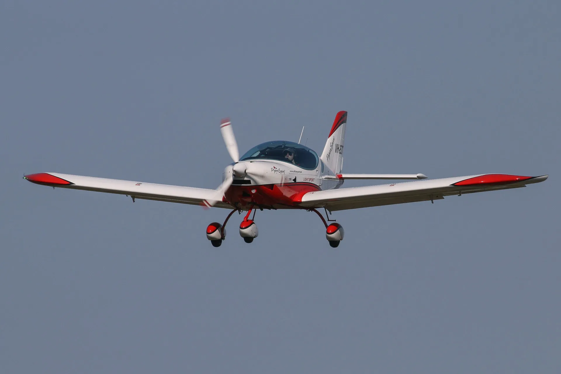 EZT landing at YSEN Serpentine Airfield 2015 Fly In