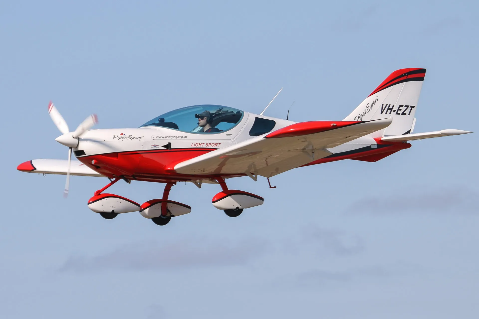 EZT landing at YSEN Serpentine Airfield 2015 Fly In