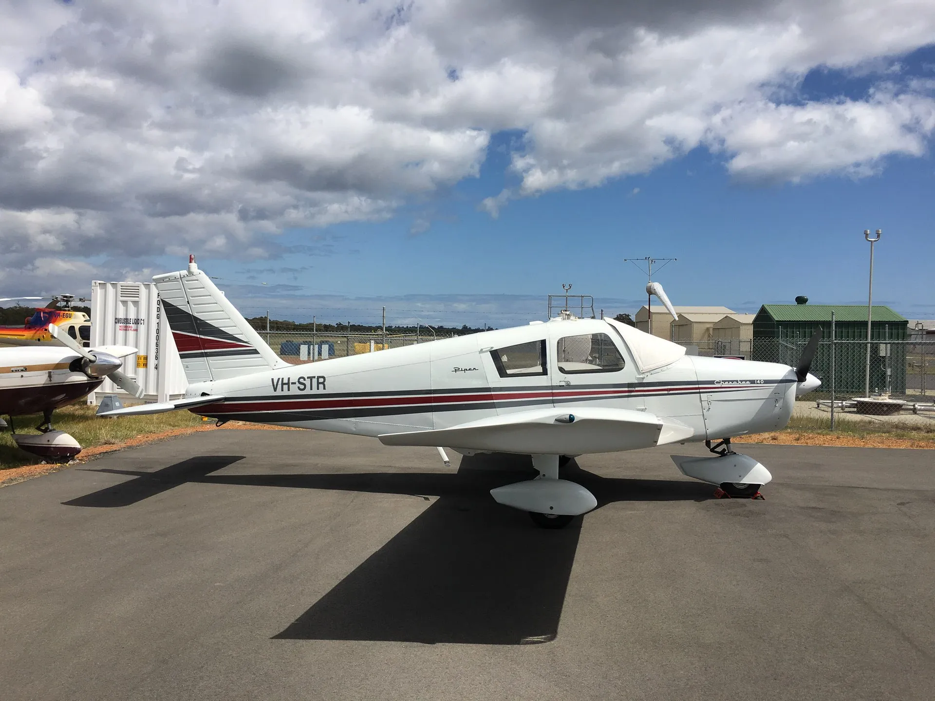 Cherokee 140