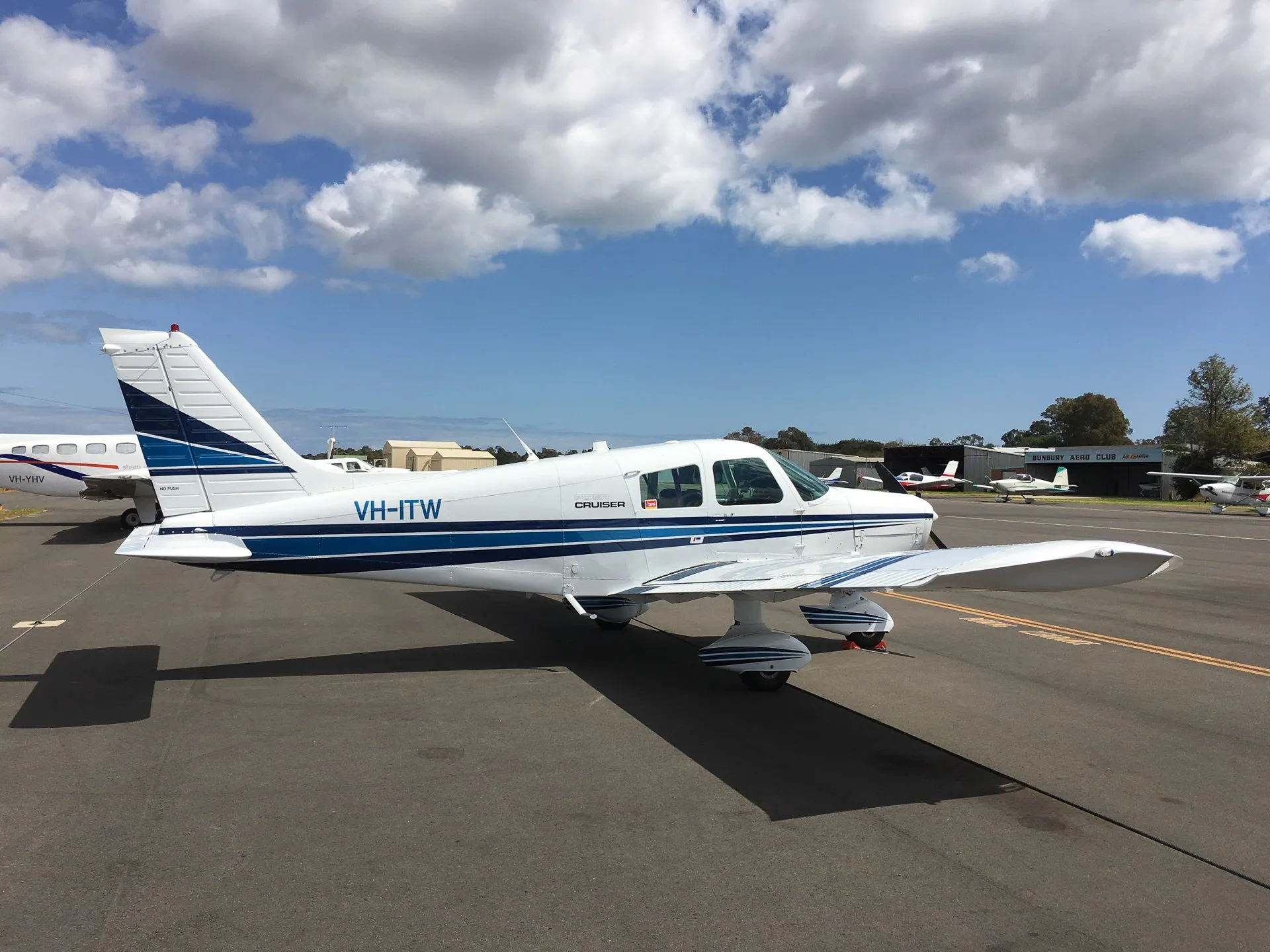 Cherokee 140