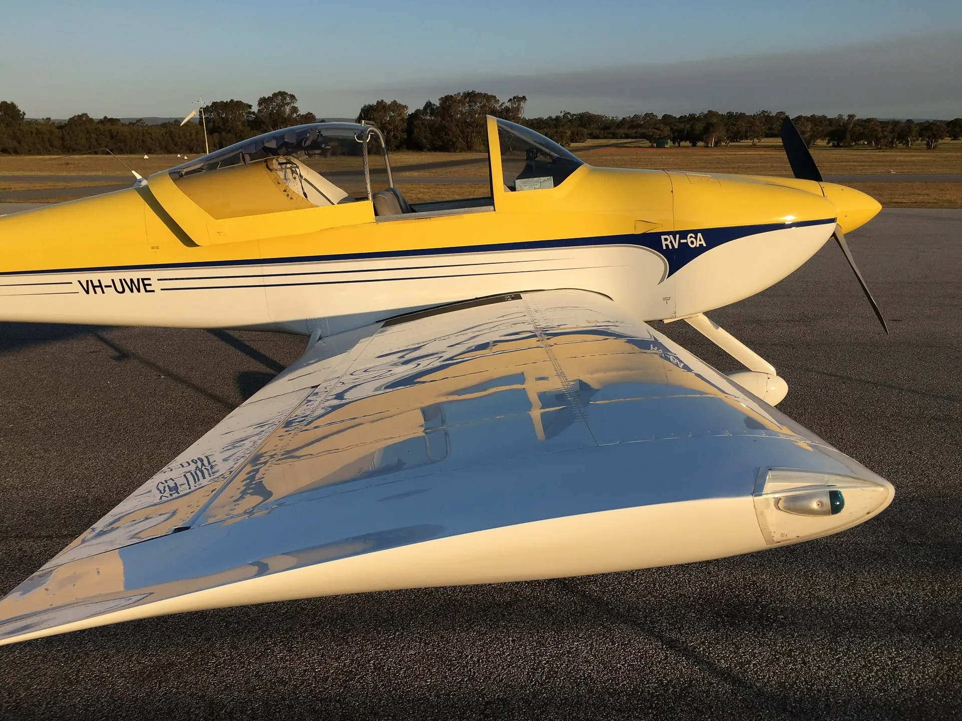 Vans RV6A VH-UWE
