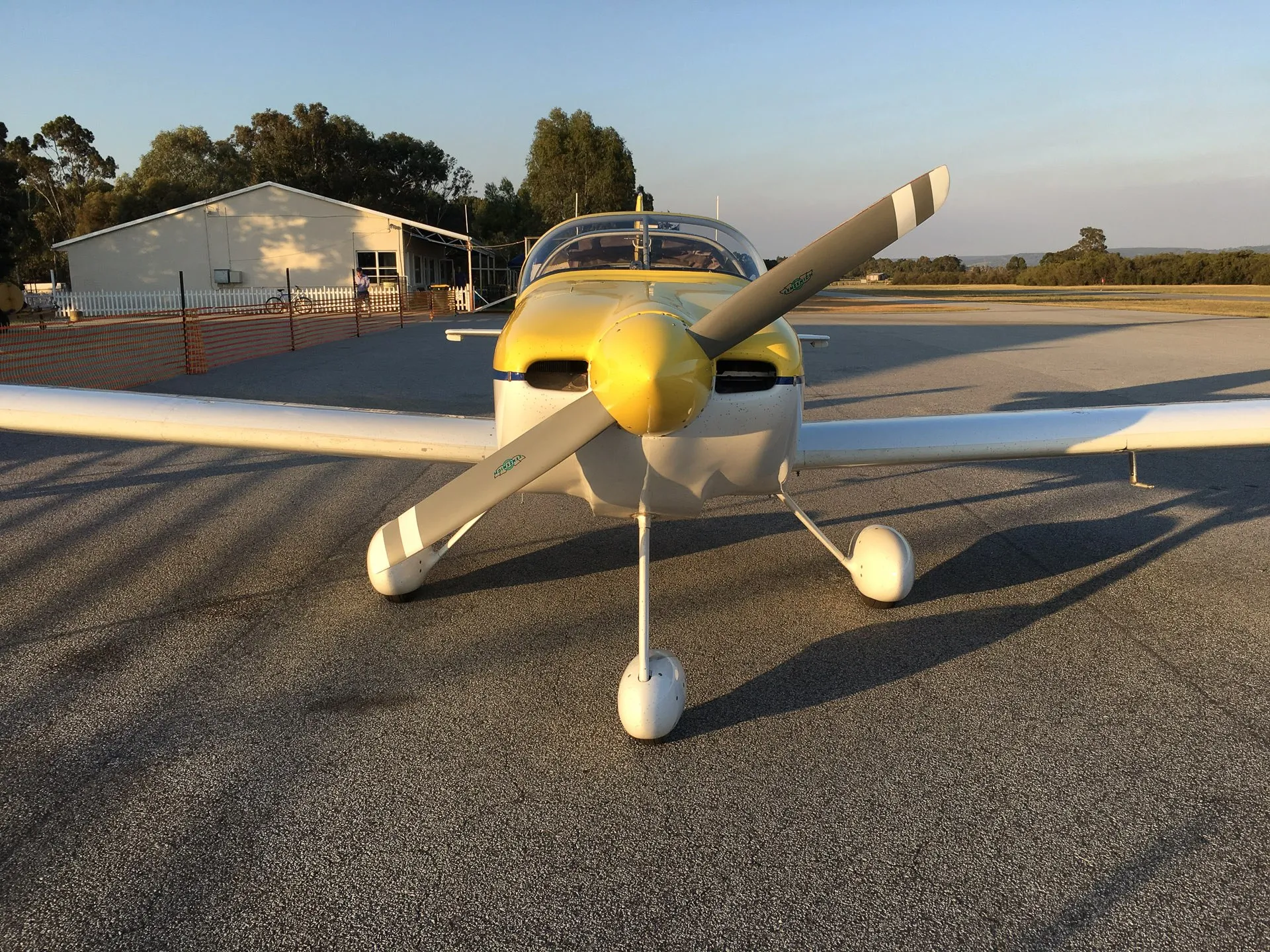 Vans RV6A VH-UWE