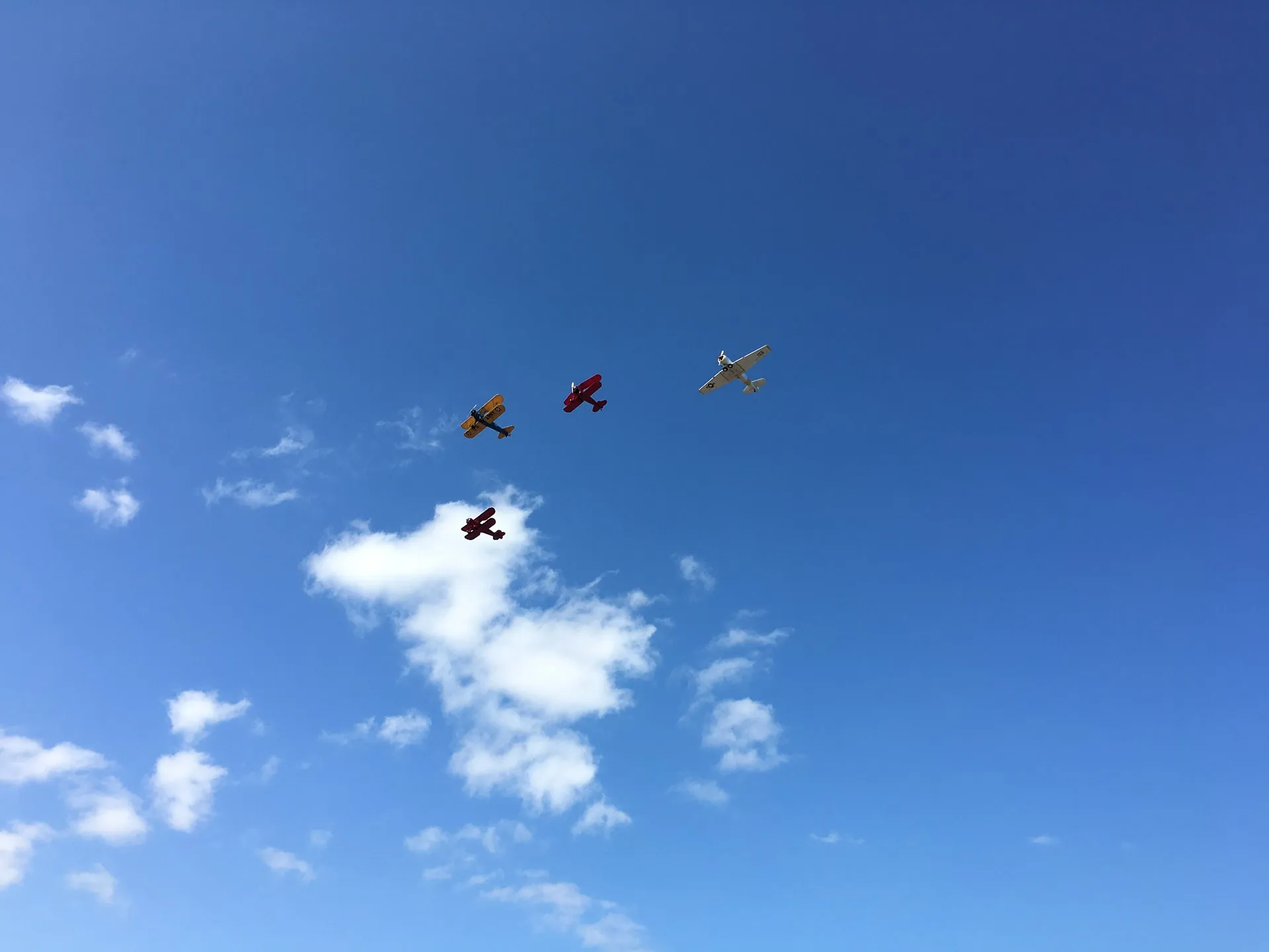 Radials in Formation Serpentine Airfield 2015