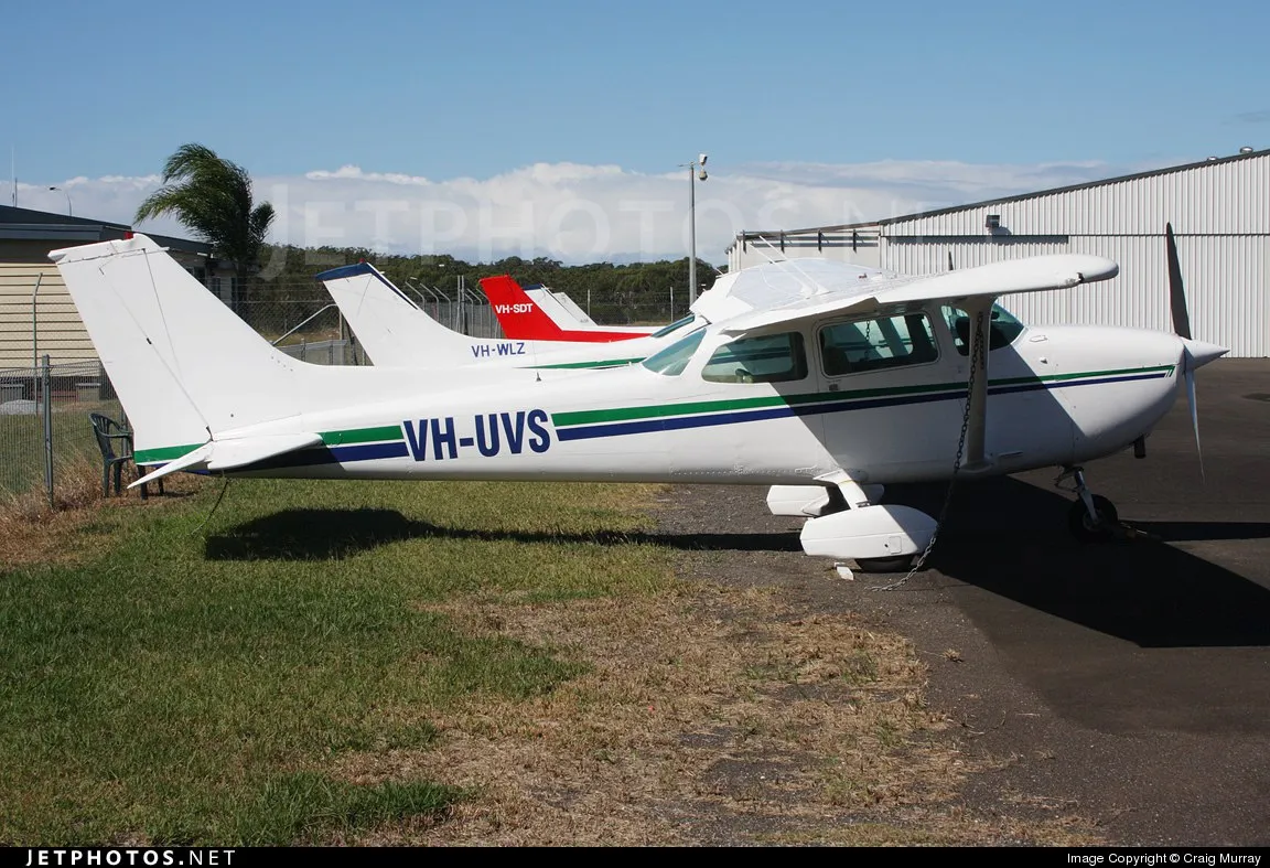 VH-UVS