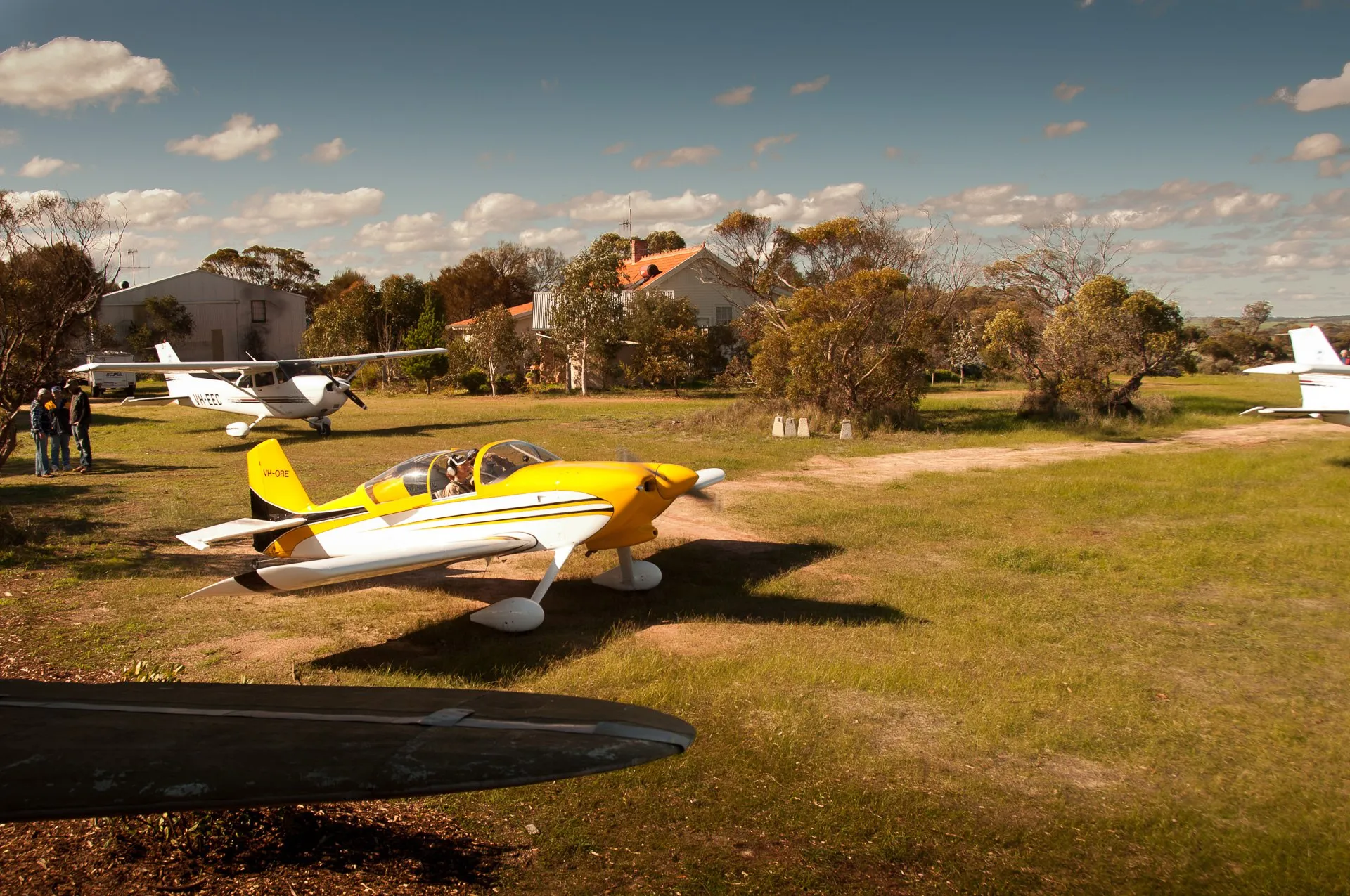 rv at the lily dutch windmill airstrip