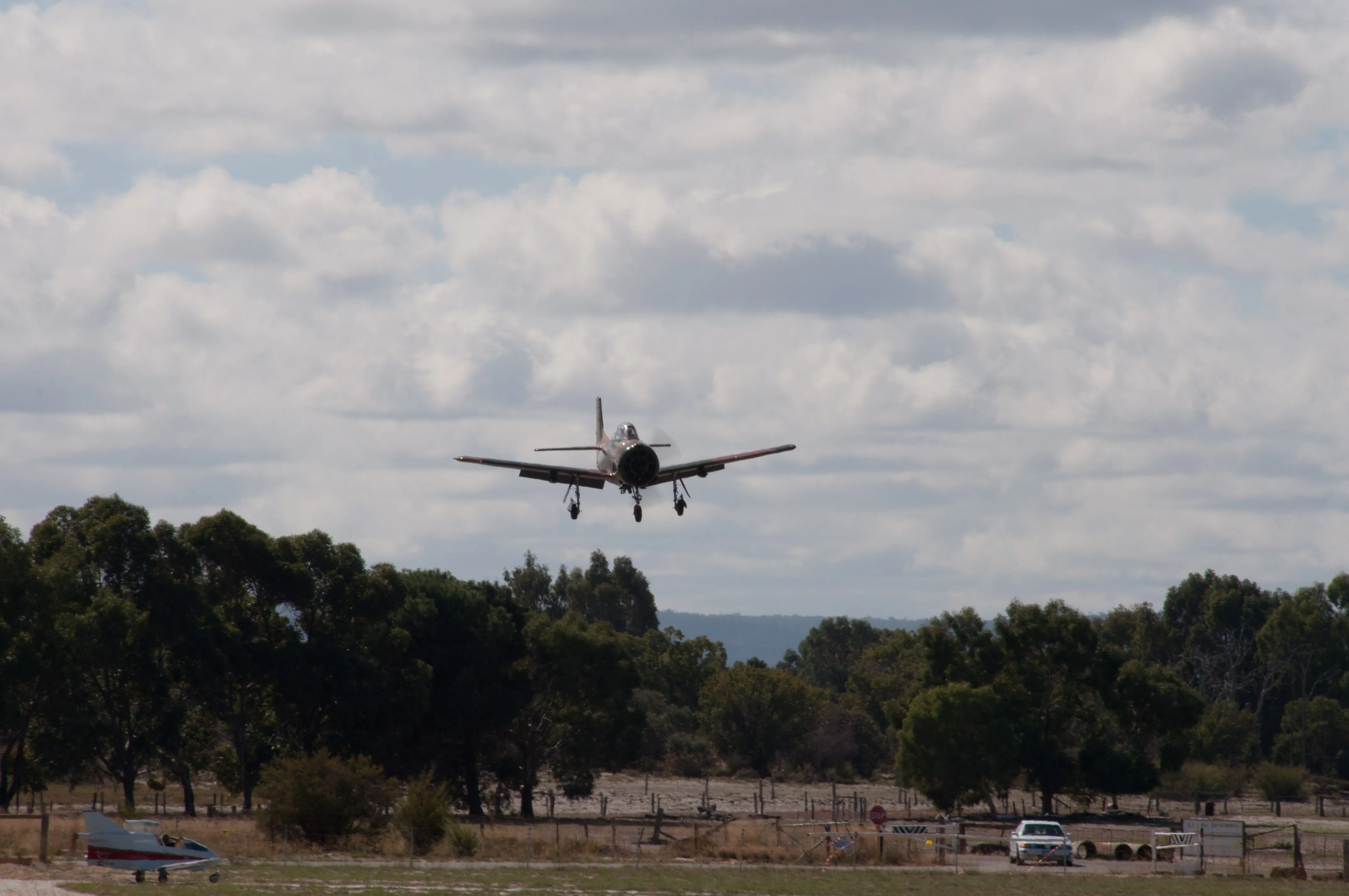 Serpentine SABC SAAA fly in aviation ufc uni flying club jandakot t28 trojan