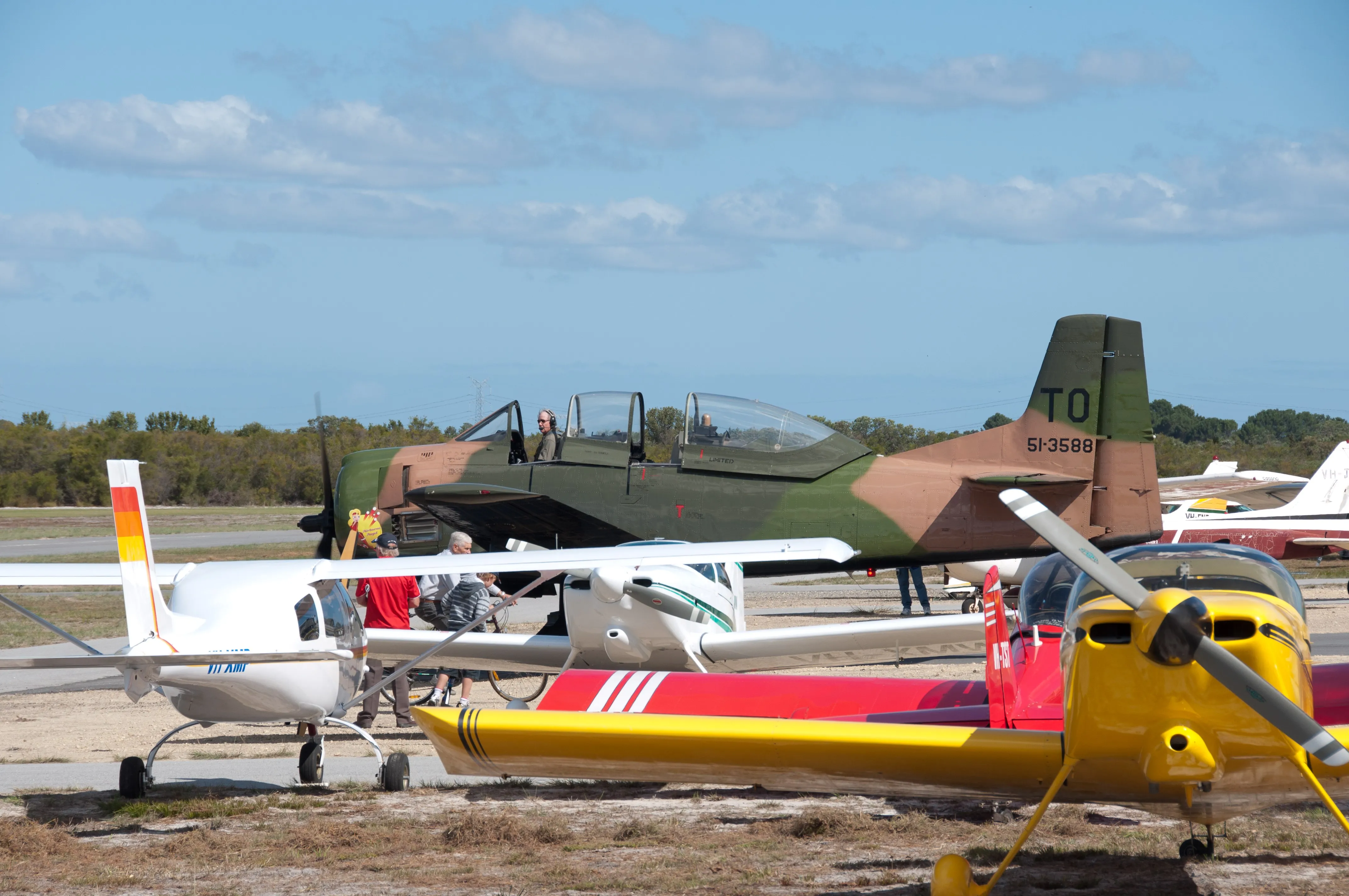 Serpentine SABC SAAA fly in aviation ufc uni flying club jandakot trojan with others