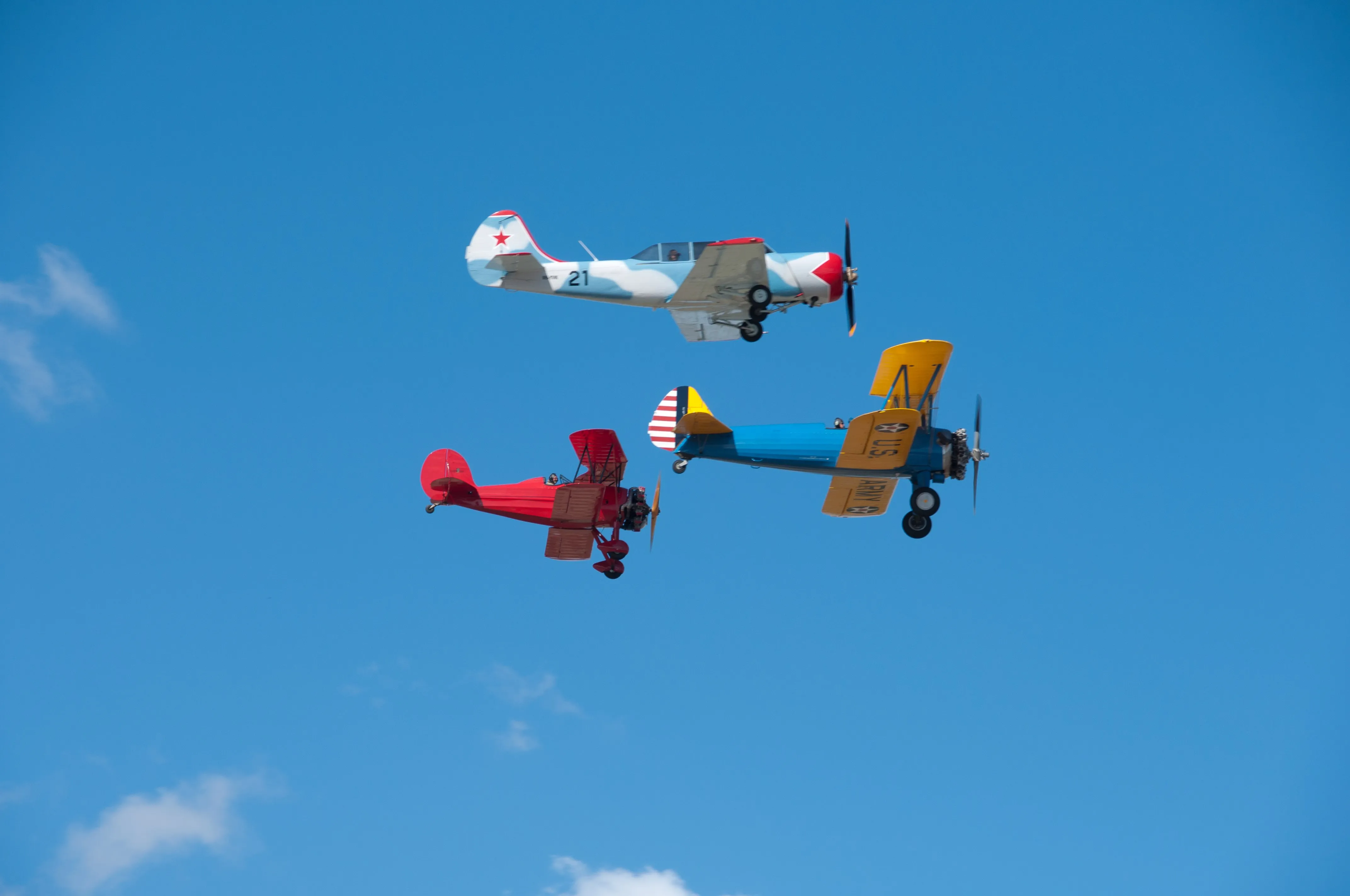 Serpentine SABC SAAA fly in aviation ufc uni flying club jandakot formation