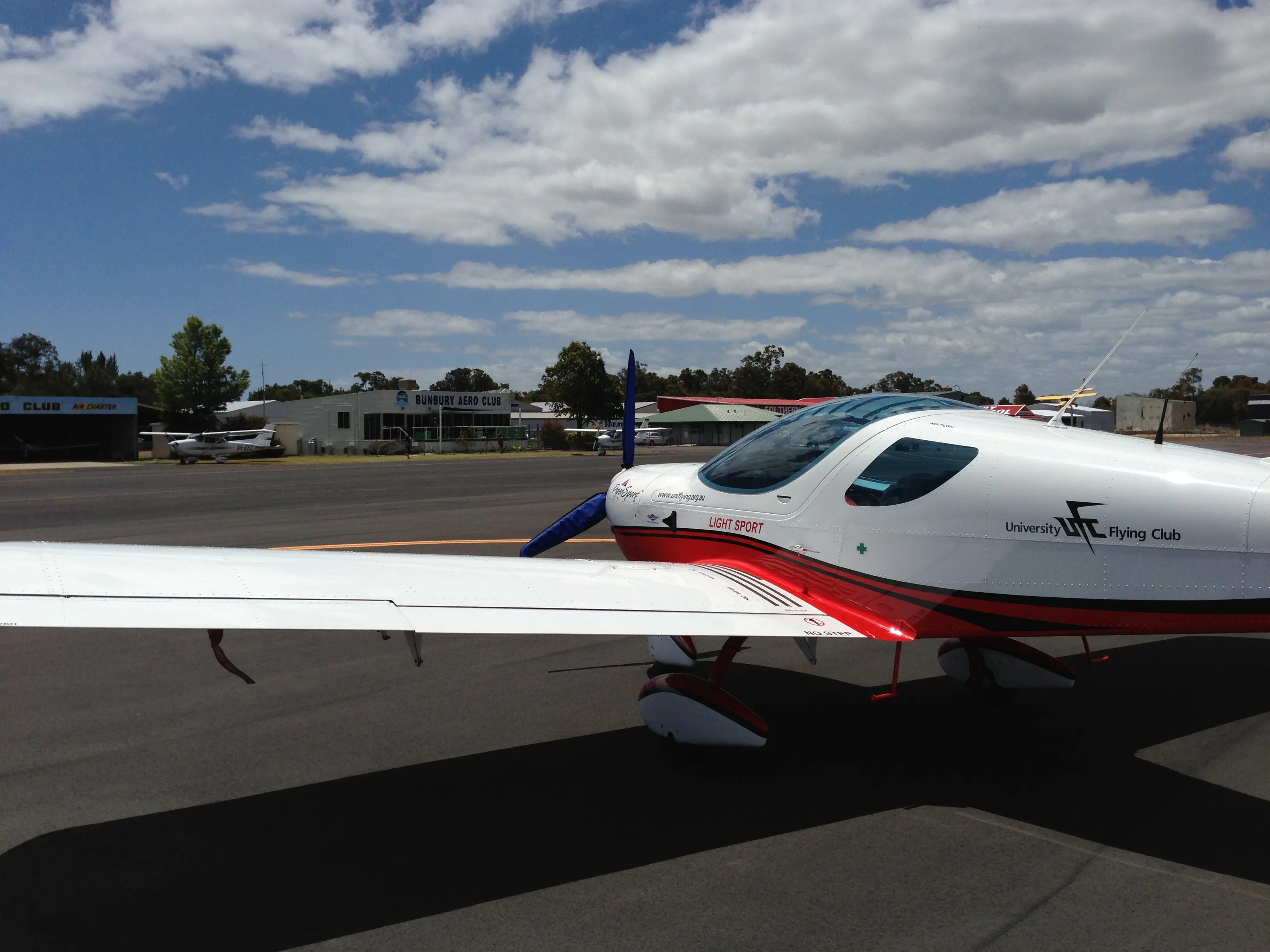 VH-EZT parked in front of the Bunbury Aero Club