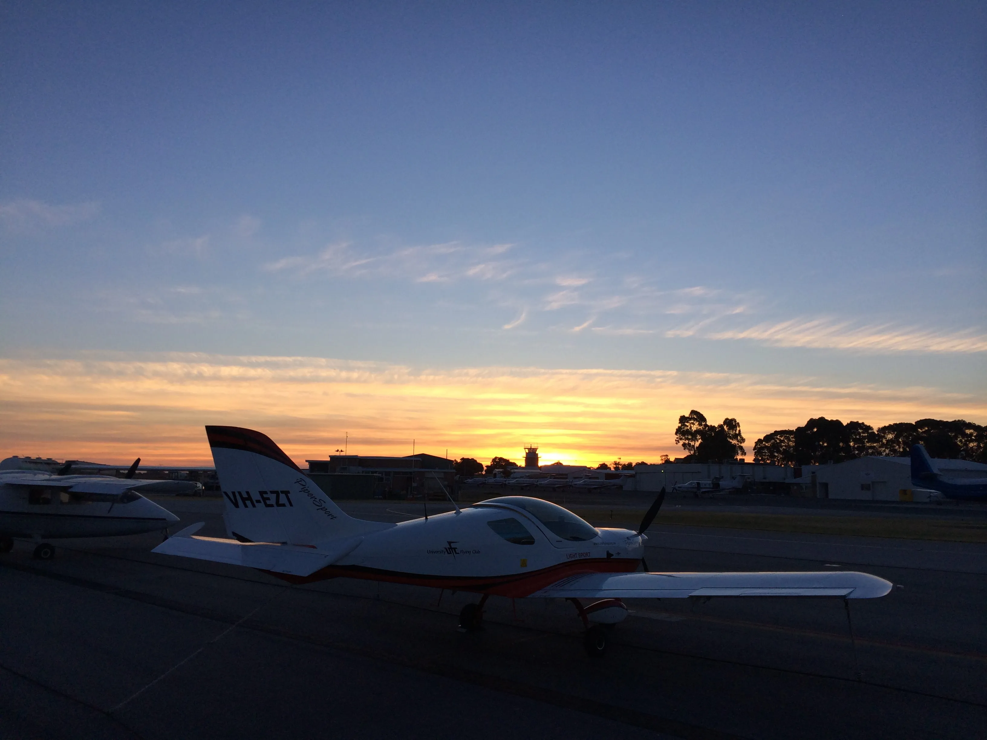University Flying Club VH-EZT Jandakot Flight Training