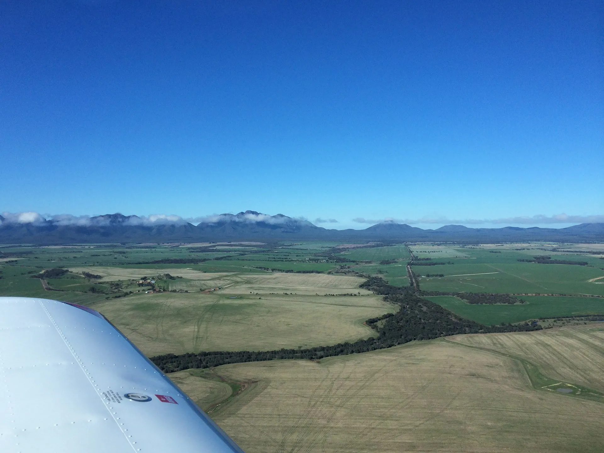 stirling ranges from the air vh-ezt UFC uni flying club jandakot learn to fly aircraft hire