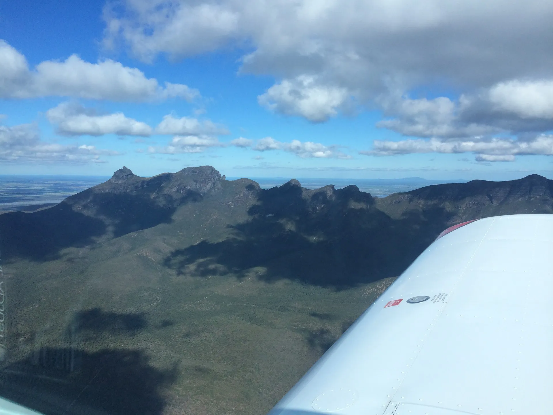 stirling ranges from the air vh-ezt UFC uni flying club jandakot learn to fly aircraft hire