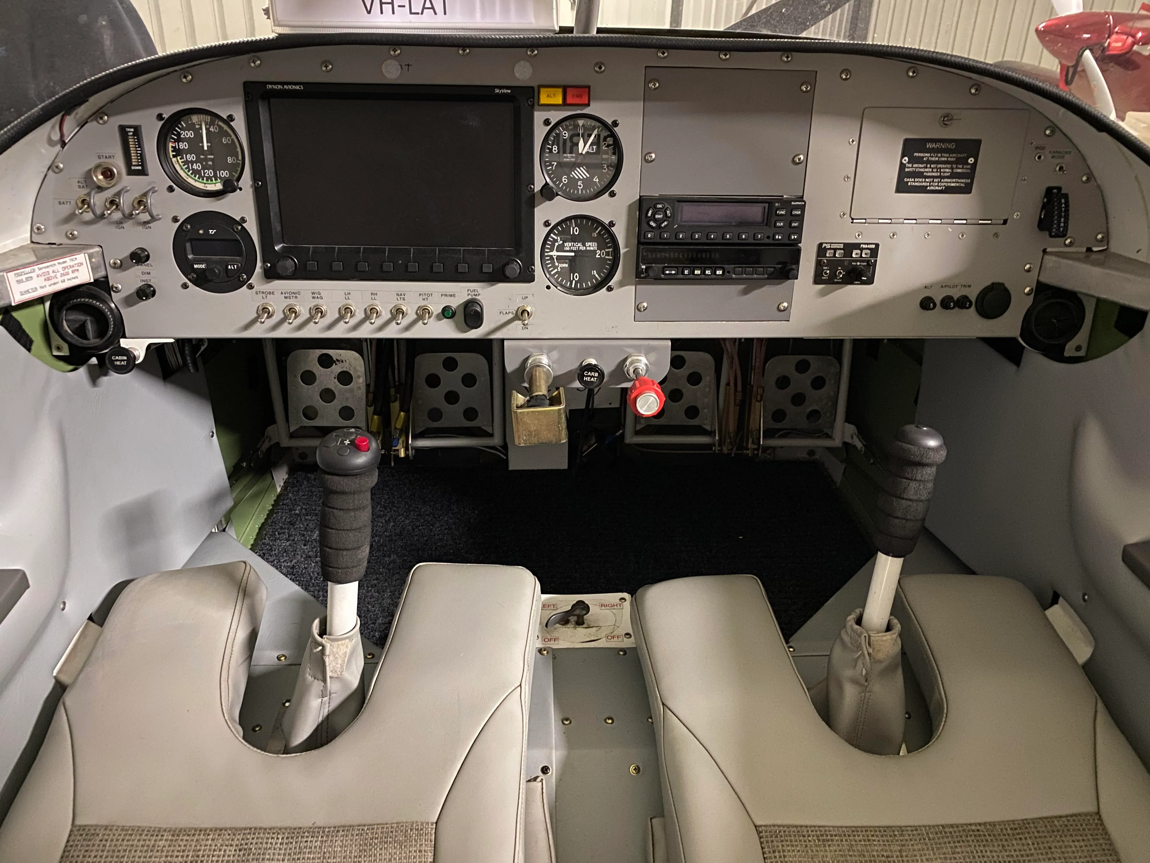 VH LAT cockpit